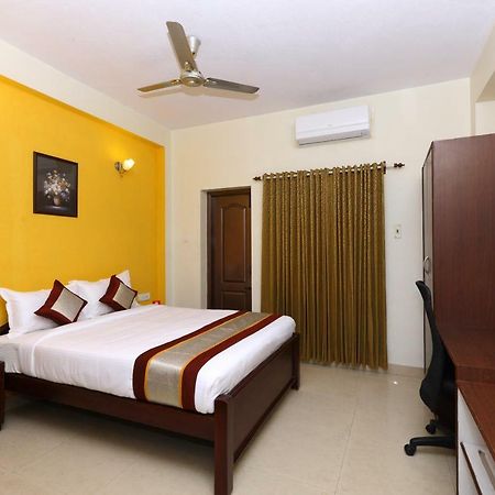 Vaccinated Staff- Oyo Flagship 475 Audi Nivas, North Usman Road Hotel Chennai Exterior photo