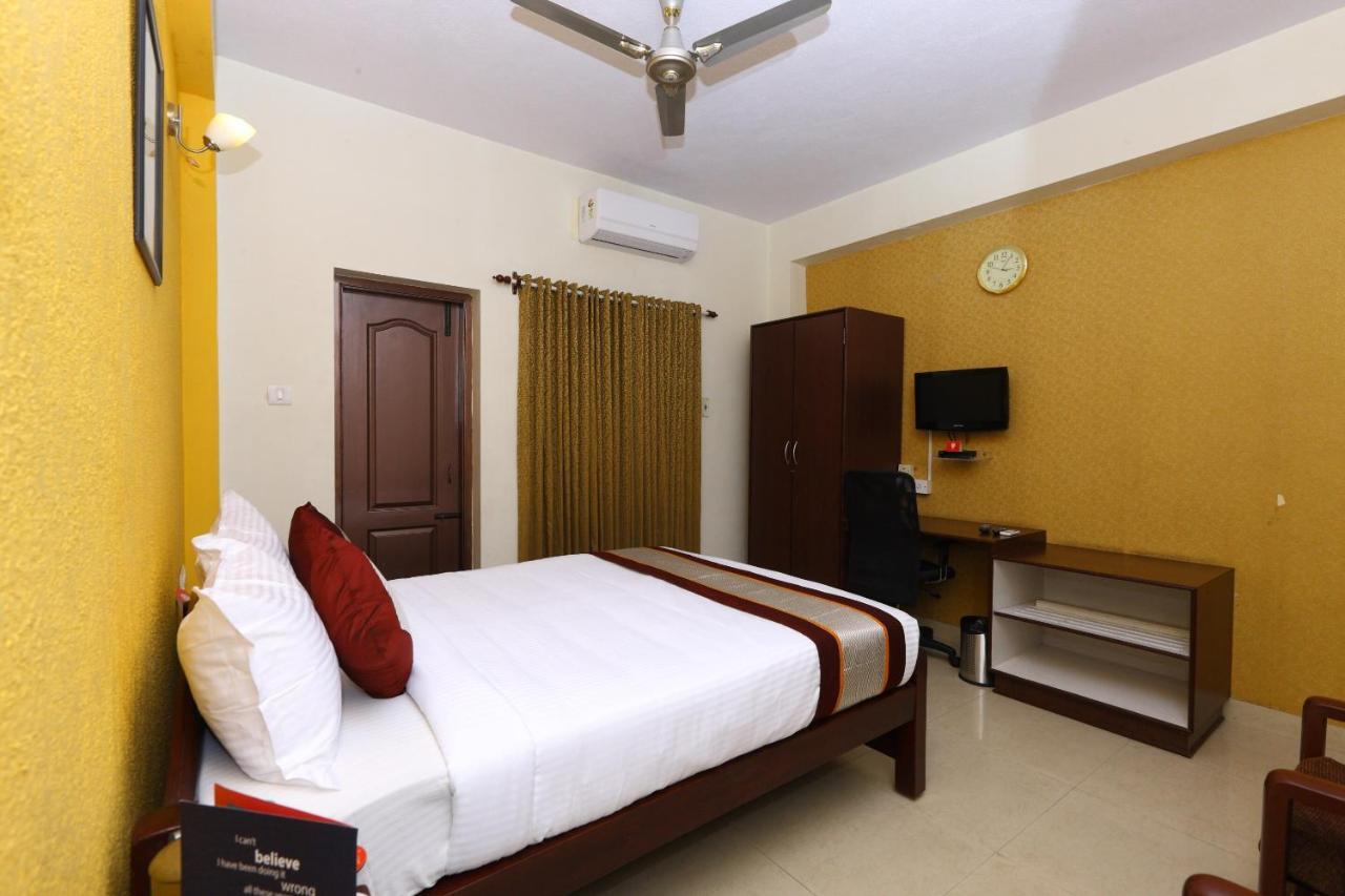 Vaccinated Staff- Oyo Flagship 475 Audi Nivas, North Usman Road Hotel Chennai Exterior photo