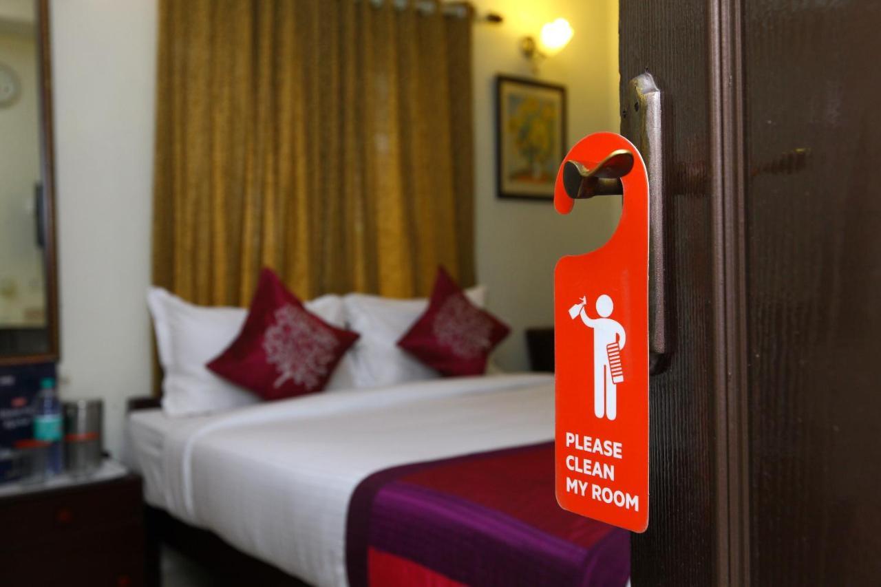 Vaccinated Staff- Oyo Flagship 475 Audi Nivas, North Usman Road Hotel Chennai Exterior photo