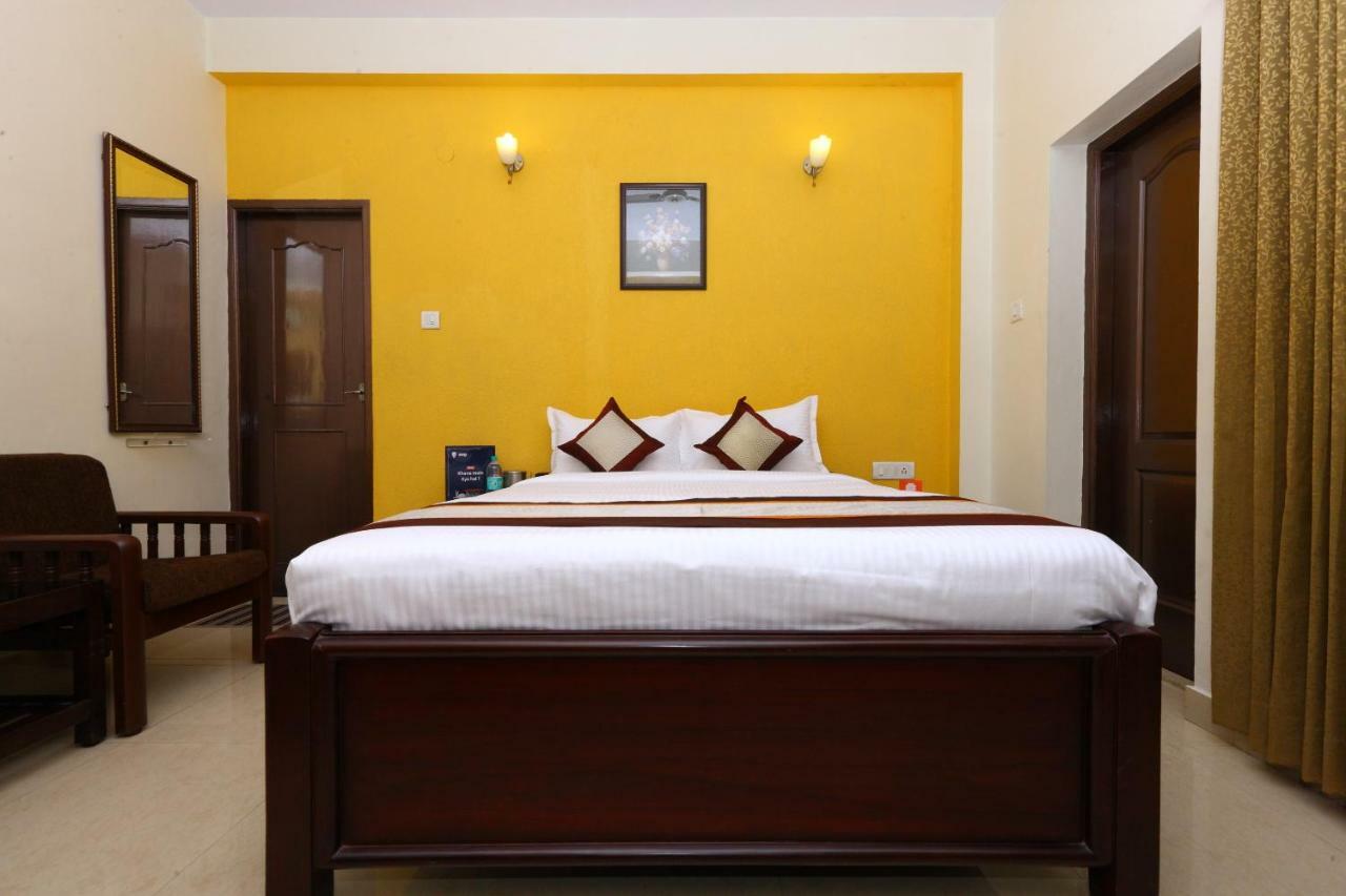 Vaccinated Staff- Oyo Flagship 475 Audi Nivas, North Usman Road Hotel Chennai Exterior photo