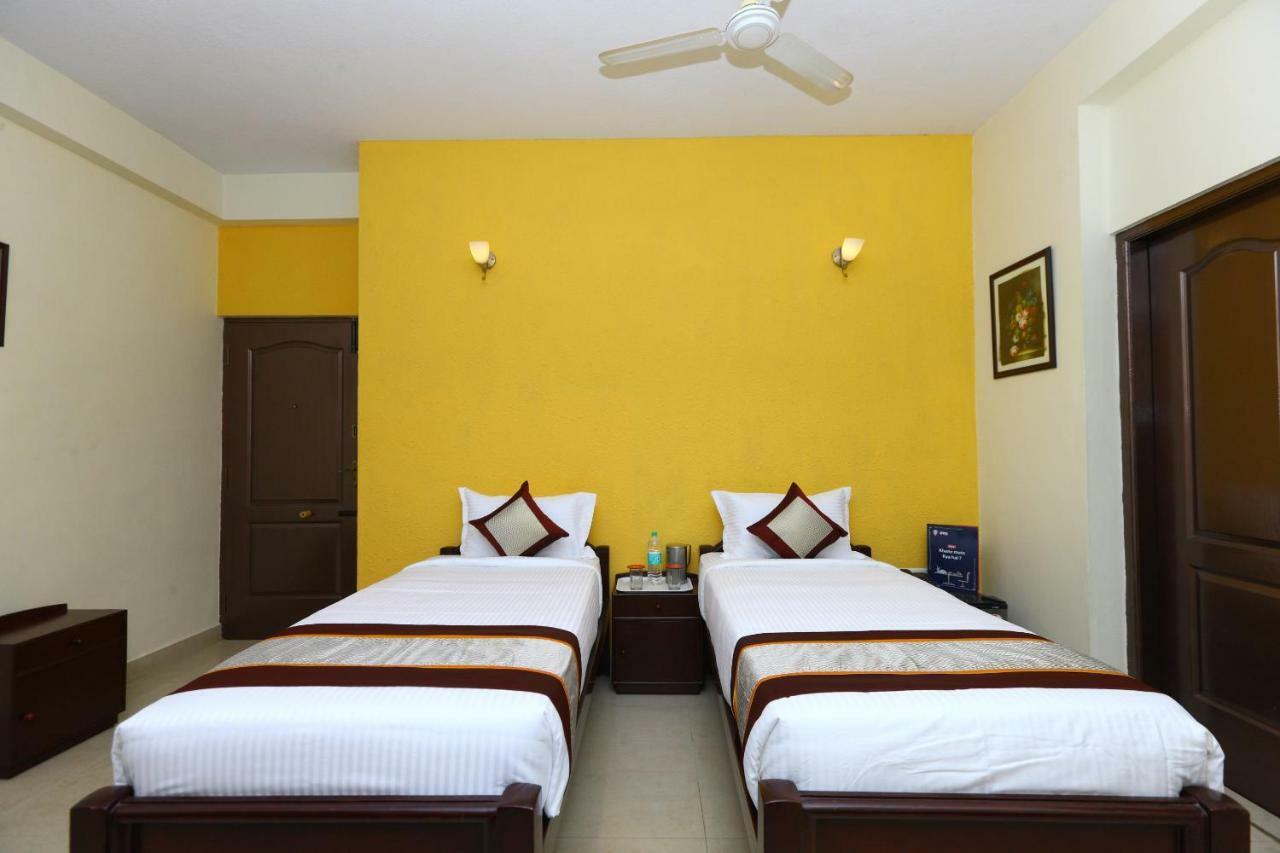 Vaccinated Staff- Oyo Flagship 475 Audi Nivas, North Usman Road Hotel Chennai Exterior photo